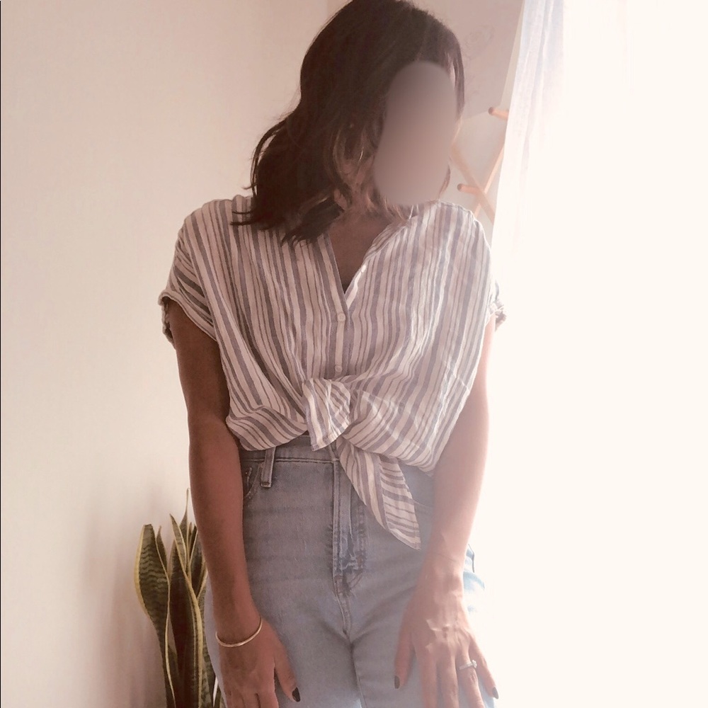 Cute Outerknown top!
